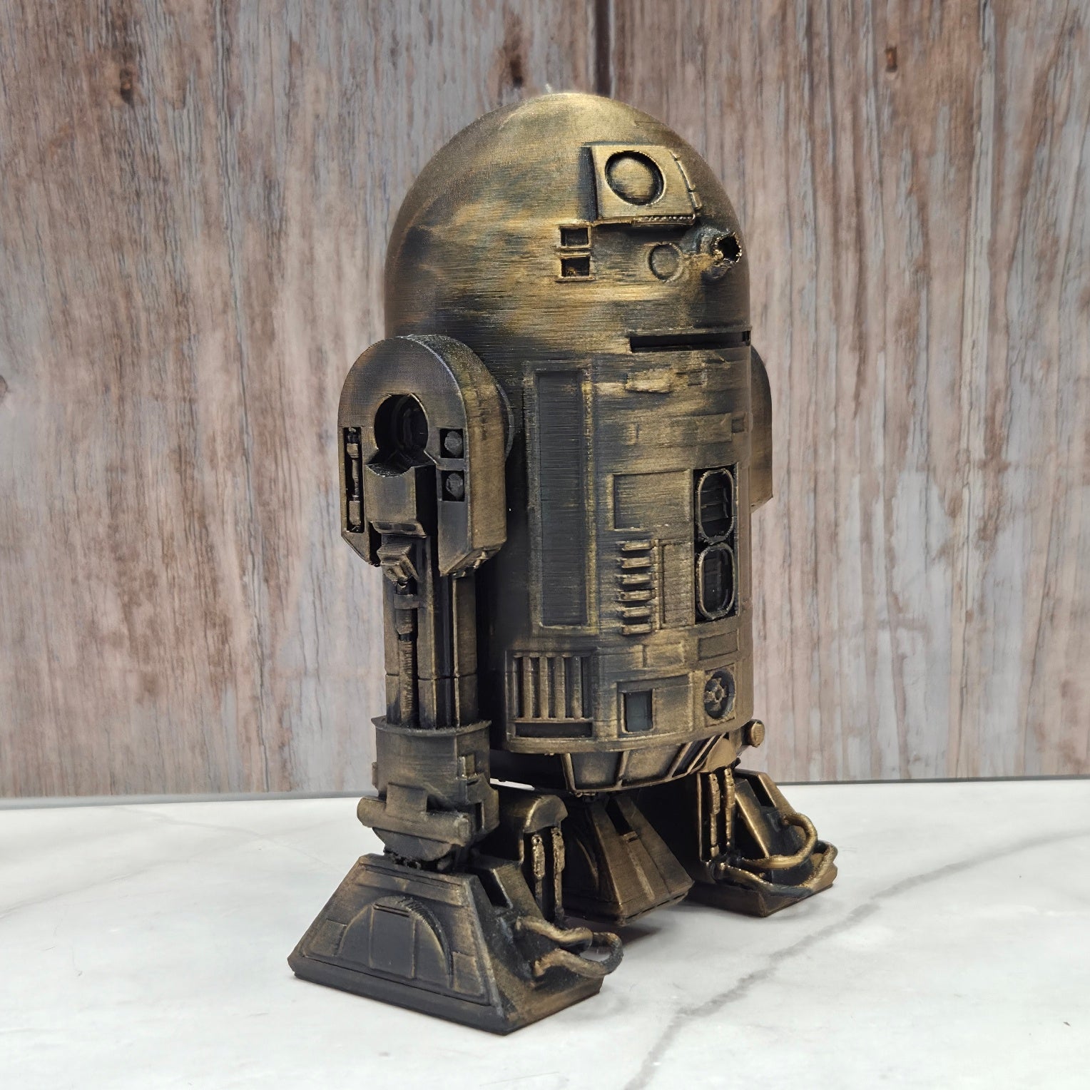R2-D2 Statue