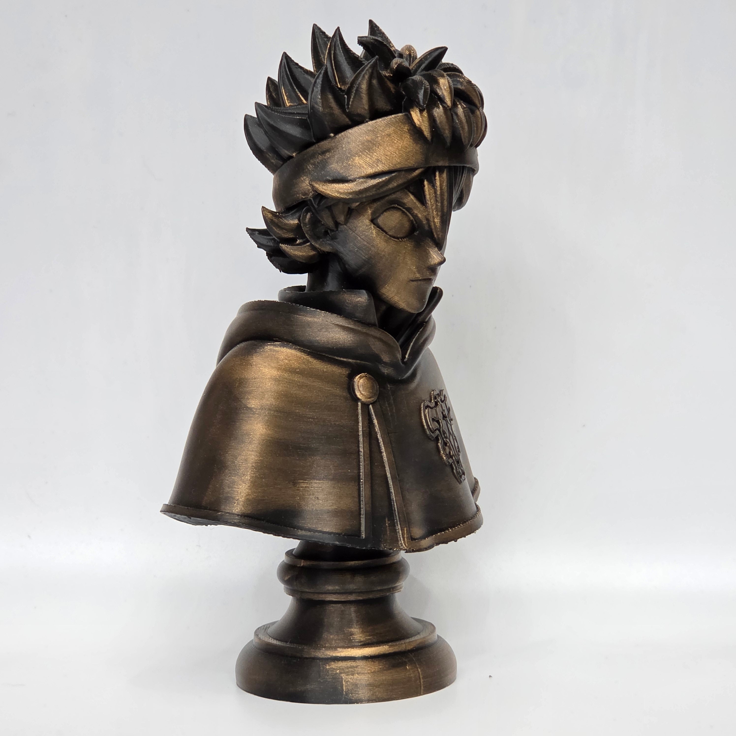 Asta Bust